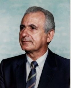 Ο αείμνηστος Παφραίος καθηγητής και λαογράφος μας κ. Γεώργιος Αντωνιάδης