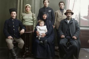 Μετανάστευση των Ελλήνων του Πόντου στη Ρωσία (Οικογένεια Ελλήνων στον Καύκασο)