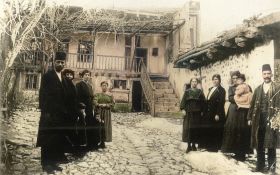 Λαογραφικά Σύμμεικτα εκ του Ελληνικού Μεταλλείου Ακ Δαγ. Αρραβώνας, γάμος, Χοροί.