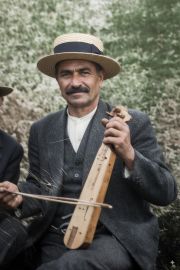 Ο ξακουστός λυράρης και τραγουδιστής της Ίμερας του Πόντου Σαββέλης Γιακουστίδης 