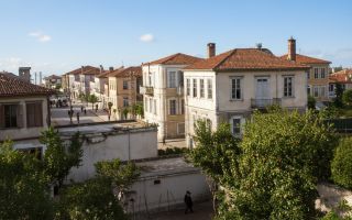 Άποψη συνοικίας της Πουλαντζάκης με τα αστικά κτίρια πριν το 1900