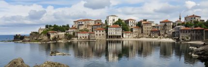 Η Τρίπολη του Πόντου φωτογραφία απ' τη θάλασσα 