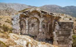 Χαλάσματα ιερού ναού στο Λερίν (yitirmez-koyu) της Αργυρούπολης του Πόντου 